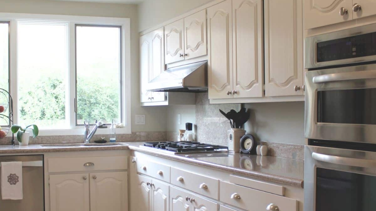 best paint for cabinets