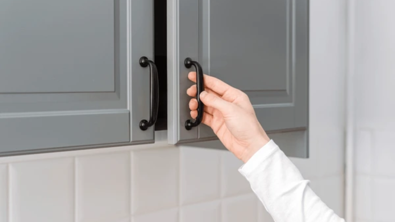 cabinet door replacement